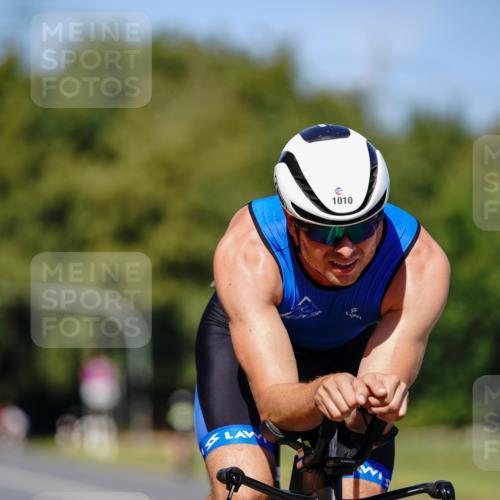 07.09.2025 - 19. Norderstedt Triathlon Michael Burmester http://msf.ph/oto/8848943 07.09.2025 13:46:50 Radfahren 1010, 1027 meine-sportfotos.de