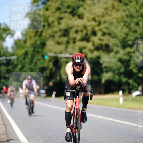 07.09.2025 - 19. Norderstedt Triathlon Michael Burmester http://msf.ph/oto/8848944 07.09.2025 13:46:52 Radfahren 1010, 1027 meine-sportfotos.de