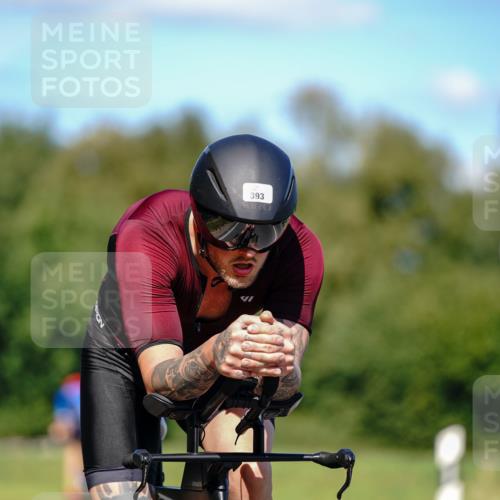 07.09.2025 - 19. Norderstedt Triathlon Michael Burmester http://msf.ph/oto/8848975 07.09.2025 13:47:52 Radfahren 393 meine-sportfotos.de