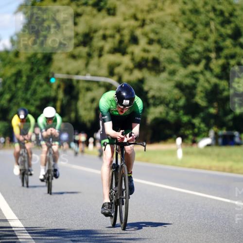 07.09.2025 - 19. Norderstedt Triathlon Michael Burmester http://msf.ph/oto/8848985 07.09.2025 13:48:15 Radfahren 1013, 1015, 1031 meine-sportfotos.de