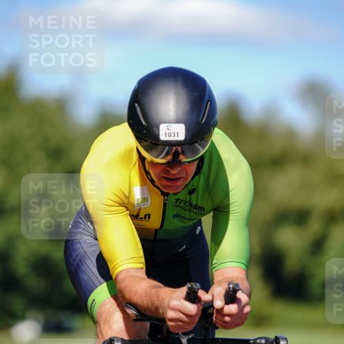 07.09.2025 - 19. Norderstedt Triathlon Michael Burmester http://msf.ph/oto/8848993 07.09.2025 13:48:18 Radfahren 1013, 1015, 1031 meine-sportfotos.de