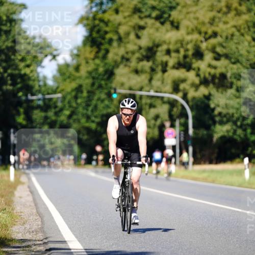 07.09.2025 - 19. Norderstedt Triathlon Michael Burmester http://msf.ph/oto/8848995 07.09.2025 13:48:27 Radfahren 1416 meine-sportfotos.de