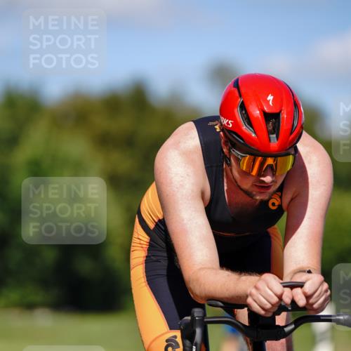 07.09.2025 - 19. Norderstedt Triathlon Michael Burmester http://msf.ph/oto/8849000 07.09.2025 13:48:43 Radfahren 999, 1003, 1007 meine-sportfotos.de