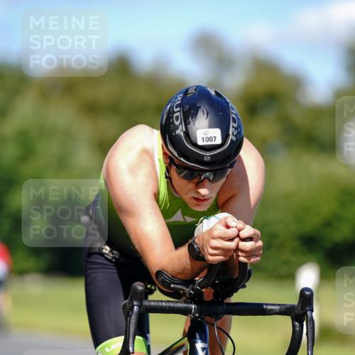 07.09.2025 - 19. Norderstedt Triathlon Michael Burmester http://msf.ph/oto/8849004 07.09.2025 13:48:45 Radfahren 999, 1003, 1007, 1438 meine-sportfotos.de