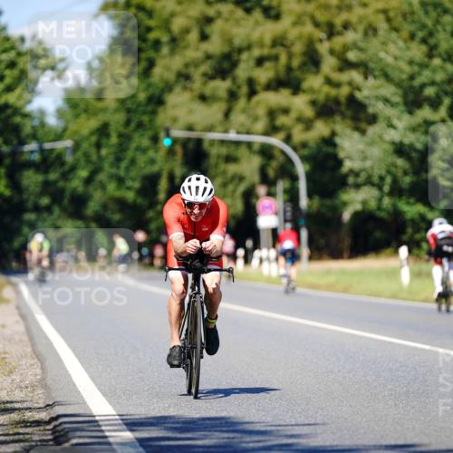 07.09.2025 - 19. Norderstedt Triathlon Michael Burmester http://msf.ph/oto/8849007 07.09.2025 13:48:50 Radfahren 976, 1438 meine-sportfotos.de