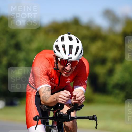 07.09.2025 - 19. Norderstedt Triathlon Michael Burmester http://msf.ph/oto/8849009 07.09.2025 13:48:51 Radfahren 976 meine-sportfotos.de