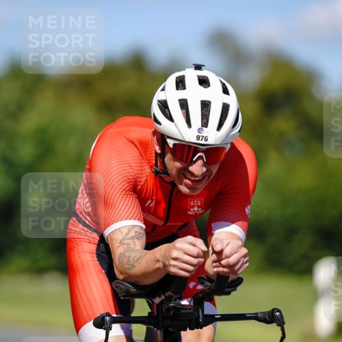 07.09.2025 - 19. Norderstedt Triathlon Michael Burmester http://msf.ph/oto/8849010 07.09.2025 13:48:51 Radfahren 976 meine-sportfotos.de