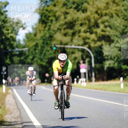 07.09.2025 - 19. Norderstedt Triathlon Michael Burmester http://msf.ph/oto/8849012 07.09.2025 13:48:58 Radfahren 1029 meine-sportfotos.de