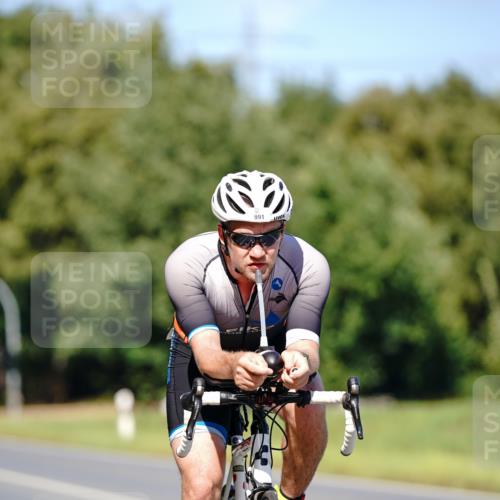 07.09.2025 - 19. Norderstedt Triathlon Michael Burmester http://msf.ph/oto/8849017 07.09.2025 13:49:02 Radfahren 991, 1029 meine-sportfotos.de
