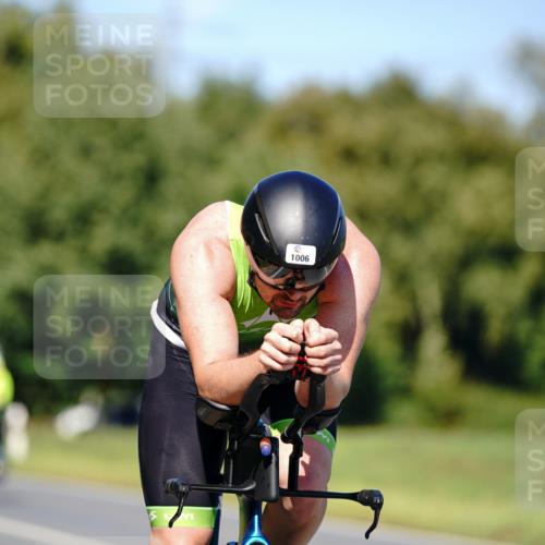 07.09.2025 - 19. Norderstedt Triathlon Michael Burmester http://msf.ph/oto/8849020 07.09.2025 13:49:12 Radfahren 1006 meine-sportfotos.de