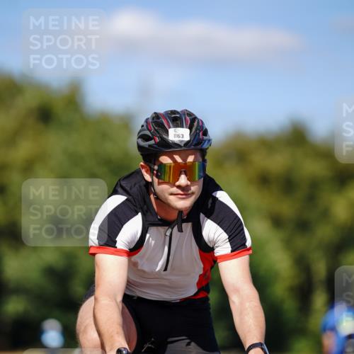 07.09.2025 - 19. Norderstedt Triathlon Michael Burmester http://msf.ph/oto/8849026 07.09.2025 13:49:16 Radfahren 863, 969 meine-sportfotos.de