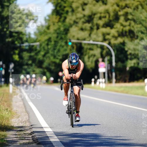 07.09.2025 - 19. Norderstedt Triathlon Michael Burmester http://msf.ph/oto/8849035 07.09.2025 13:49:31 Radfahren 997, 1038 meine-sportfotos.de