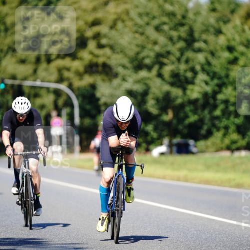 07.09.2025 - 19. Norderstedt Triathlon Michael Burmester http://msf.ph/oto/8849038 07.09.2025 13:49:42 Radfahren 369, 1016, 1406 meine-sportfotos.de