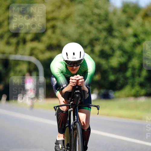 07.09.2025 - 19. Norderstedt Triathlon Michael Burmester http://msf.ph/oto/8849044 07.09.2025 13:49:45 Radfahren 369, 1016, 1406 meine-sportfotos.de