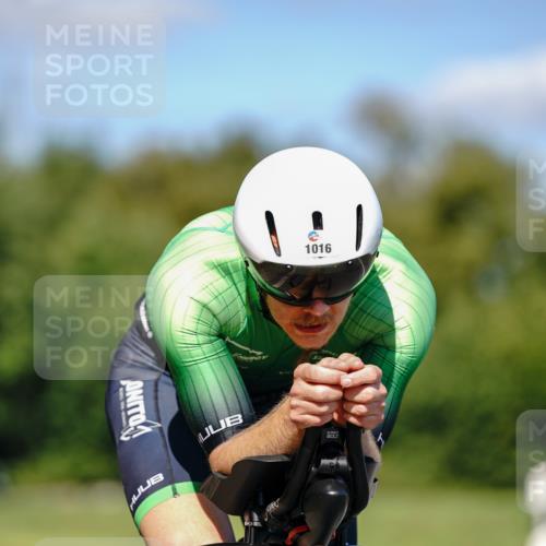 07.09.2025 - 19. Norderstedt Triathlon Michael Burmester http://msf.ph/oto/8849045 07.09.2025 13:49:46 Radfahren 369, 1016, 1406 meine-sportfotos.de