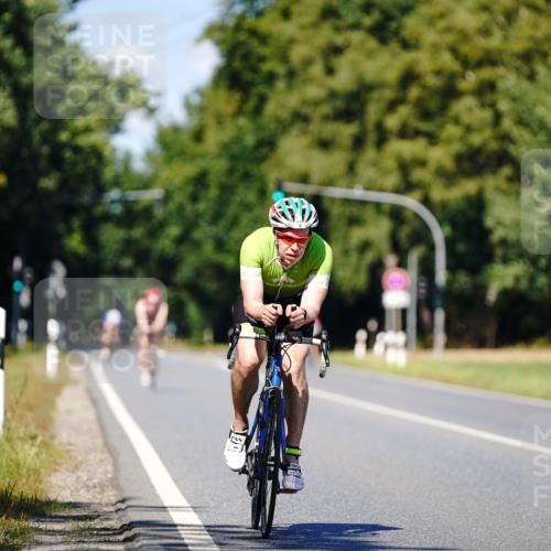 07.09.2025 - 19. Norderstedt Triathlon Michael Burmester http://msf.ph/oto/8849048 07.09.2025 13:49:50 Radfahren 1004 meine-sportfotos.de