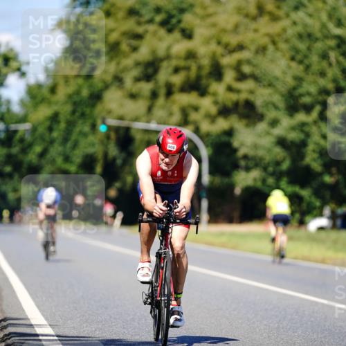07.09.2025 - 19. Norderstedt Triathlon Michael Burmester http://msf.ph/oto/8849051 07.09.2025 13:49:55 Radfahren 908 meine-sportfotos.de