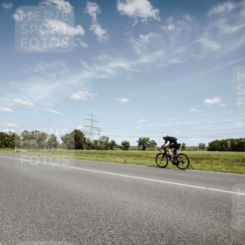 07.09.2025 - 19. Norderstedt Triathlon Michael Burmester http://msf.ph/oto/8849060 07.09.2025 13:54:46 Radfahren  meine-sportfotos.de