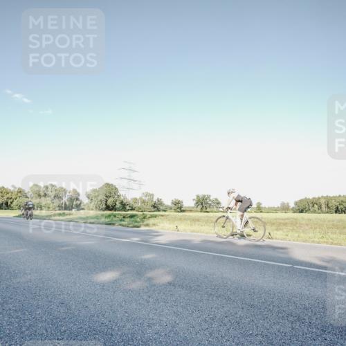 07.09.2025 - 19. Norderstedt Triathlon Michael Burmester http://msf.ph/oto/8849065 07.09.2025 16:10:24 Radfahren 1051, 1065, 1527, 1532, 1562 meine-sportfotos.de