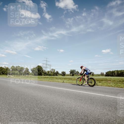 07.09.2025 - 19. Norderstedt Triathlon Michael Burmester http://msf.ph/oto/8849068 07.09.2025 13:54:58 Radfahren  meine-sportfotos.de