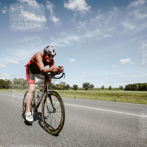 07.09.2025 - 19. Norderstedt Triathlon Michael Burmester http://msf.ph/oto/8849070 07.09.2025 13:55:02 Radfahren 984 meine-sportfotos.de