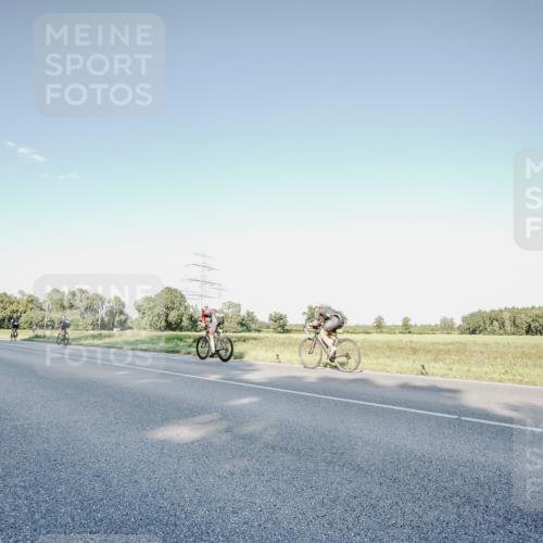 07.09.2025 - 19. Norderstedt Triathlon Michael Burmester http://msf.ph/oto/8849077 07.09.2025 16:10:29 Radfahren 915, 1051, 1065, 1562, 1563 meine-sportfotos.de
