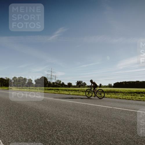 07.09.2025 - 19. Norderstedt Triathlon Michael Burmester http://msf.ph/oto/8849094 07.09.2025 09:37:28 Radfahren  meine-sportfotos.de