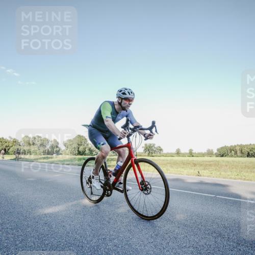 07.09.2025 - 19. Norderstedt Triathlon Michael Burmester http://msf.ph/oto/8849095 07.09.2025 16:10:35 Radfahren 530, 532, 938, 1632 meine-sportfotos.de