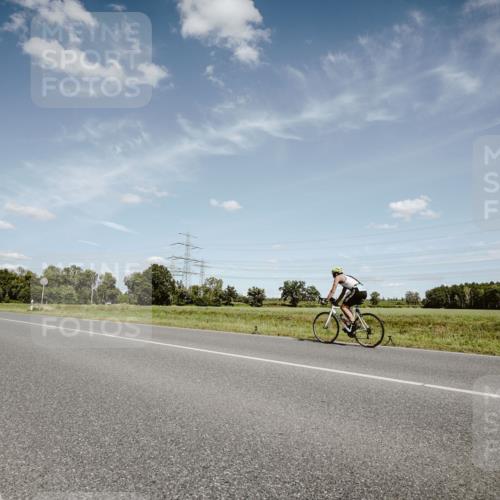 07.09.2025 - 19. Norderstedt Triathlon Michael Burmester http://msf.ph/oto/8849099 07.09.2025 13:55:39 Radfahren  meine-sportfotos.de