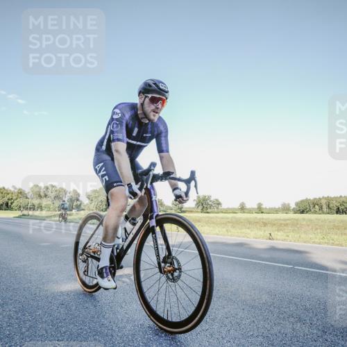 07.09.2025 - 19. Norderstedt Triathlon Michael Burmester http://msf.ph/oto/8849101 07.09.2025 16:10:37 Radfahren 530, 938, 1632 meine-sportfotos.de