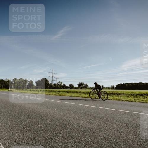07.09.2025 - 19. Norderstedt Triathlon Michael Burmester http://msf.ph/oto/8849109 07.09.2025 09:37:53 Radfahren  meine-sportfotos.de