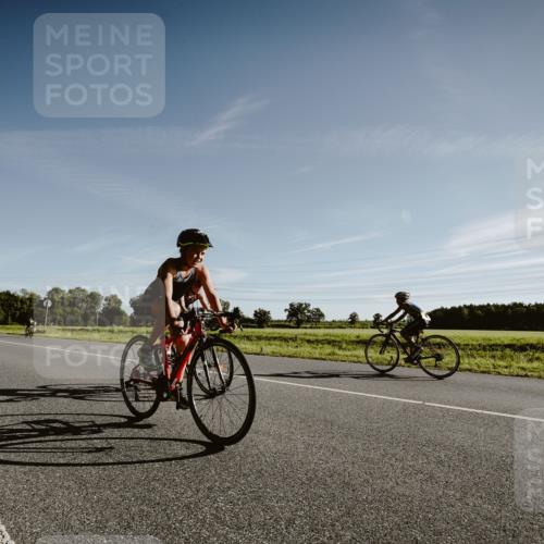 07.09.2025 - 19. Norderstedt Triathlon Michael Burmester http://msf.ph/oto/8849112 07.09.2025 09:37:56 Radfahren 557, 633 meine-sportfotos.de