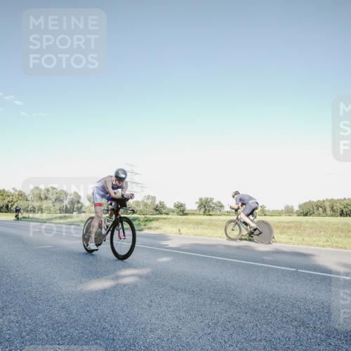 07.09.2025 - 19. Norderstedt Triathlon Michael Burmester http://msf.ph/oto/8849113 07.09.2025 16:10:44 Radfahren 406, 1547, 1590, 1600 meine-sportfotos.de
