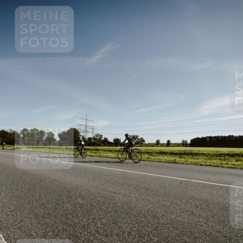 07.09.2025 - 19. Norderstedt Triathlon Michael Burmester http://msf.ph/oto/8849118 07.09.2025 09:37:56 Radfahren 557, 633 meine-sportfotos.de