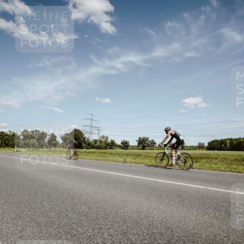 07.09.2025 - 19. Norderstedt Triathlon Michael Burmester http://msf.ph/oto/8849129 07.09.2025 13:56:09 Radfahren 374 meine-sportfotos.de