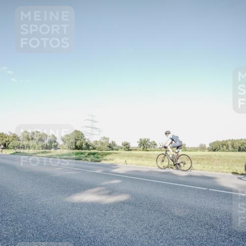 07.09.2025 - 19. Norderstedt Triathlon Michael Burmester http://msf.ph/oto/8849131 07.09.2025 16:10:54 Radfahren 1522, 1585 meine-sportfotos.de