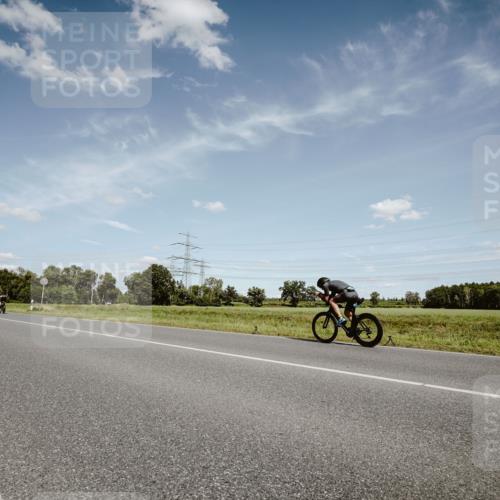 07.09.2025 - 19. Norderstedt Triathlon Michael Burmester http://msf.ph/oto/8849138 07.09.2025 13:56:15 Radfahren  meine-sportfotos.de