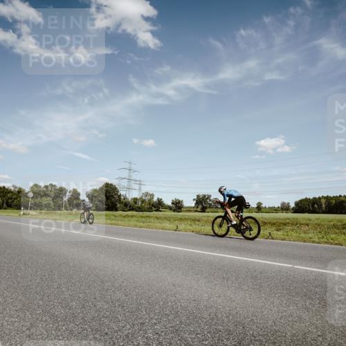 07.09.2025 - 19. Norderstedt Triathlon Michael Burmester http://msf.ph/oto/8849141 07.09.2025 13:56:16 Radfahren  meine-sportfotos.de