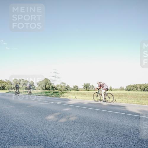 07.09.2025 - 19. Norderstedt Triathlon Michael Burmester http://msf.ph/oto/8849146 07.09.2025 16:11:00 Radfahren 386, 1066 meine-sportfotos.de