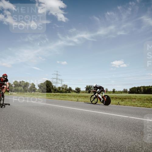 07.09.2025 - 19. Norderstedt Triathlon Michael Burmester http://msf.ph/oto/8849147 07.09.2025 13:56:26 Radfahren 987 meine-sportfotos.de