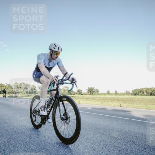 07.09.2025 - 19. Norderstedt Triathlon Michael Burmester http://msf.ph/oto/8849149 07.09.2025 16:11:01 Radfahren 386, 1066 meine-sportfotos.de