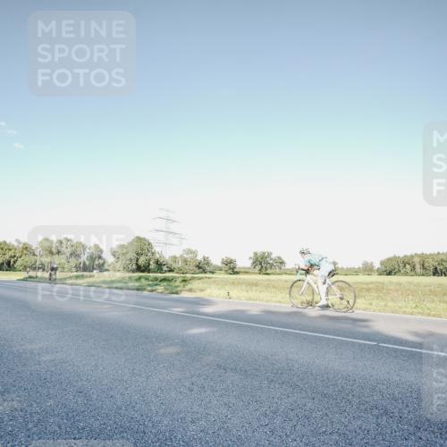 07.09.2025 - 19. Norderstedt Triathlon Michael Burmester http://msf.ph/oto/8849162 07.09.2025 16:11:07 Radfahren 1405 meine-sportfotos.de