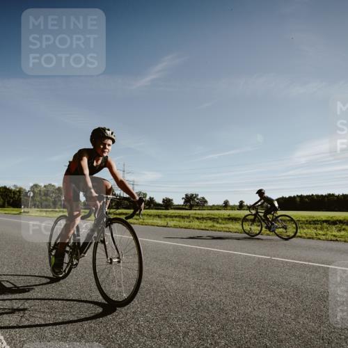 07.09.2025 - 19. Norderstedt Triathlon Michael Burmester http://msf.ph/oto/8849173 07.09.2025 09:38:36 Radfahren 570 meine-sportfotos.de