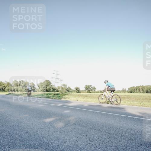 07.09.2025 - 19. Norderstedt Triathlon Michael Burmester http://msf.ph/oto/8849178 07.09.2025 16:11:22 Radfahren 414, 868, 1108, 1531 meine-sportfotos.de