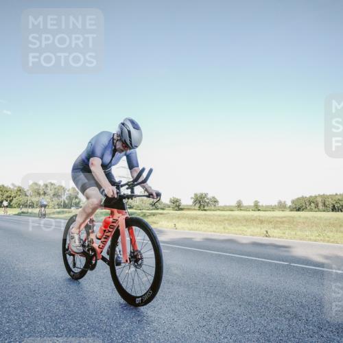07.09.2025 - 19. Norderstedt Triathlon Michael Burmester http://msf.ph/oto/8849186 07.09.2025 16:11:25 Radfahren 933, 1108 meine-sportfotos.de