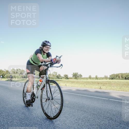 07.09.2025 - 19. Norderstedt Triathlon Michael Burmester http://msf.ph/oto/8849191 07.09.2025 16:11:26 Radfahren 933, 1108, 1606 meine-sportfotos.de