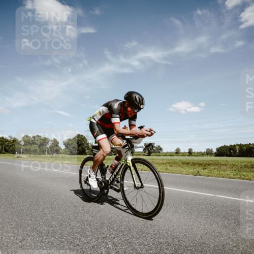 07.09.2025 - 19. Norderstedt Triathlon Michael Burmester http://msf.ph/oto/8849212 07.09.2025 13:57:26 Radfahren 986, 994, 1469 meine-sportfotos.de