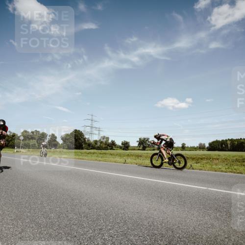 07.09.2025 - 19. Norderstedt Triathlon Michael Burmester http://msf.ph/oto/8849228 07.09.2025 13:57:54 Radfahren 393, 964 meine-sportfotos.de