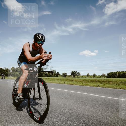07.09.2025 - 19. Norderstedt Triathlon Michael Burmester http://msf.ph/oto/8849243 07.09.2025 13:58:03 Radfahren 990, 992 meine-sportfotos.de
