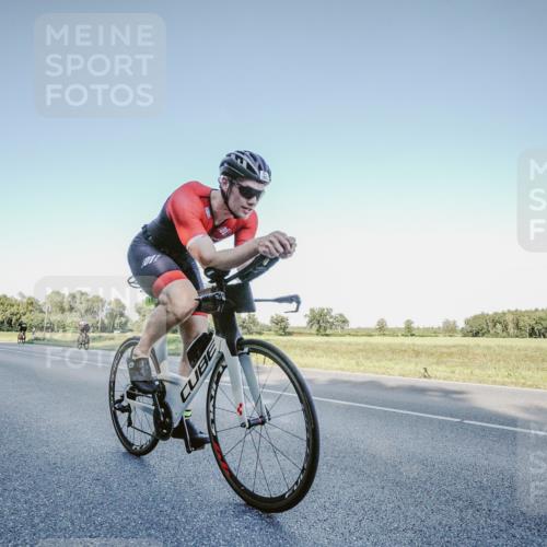 07.09.2025 - 19. Norderstedt Triathlon Michael Burmester http://msf.ph/oto/8849253 07.09.2025 16:12:05 Radfahren 1541, 1544, 1571, 1587, 1591 meine-sportfotos.de